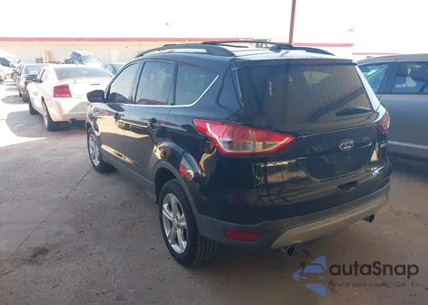 2013 Ford Escape Se z USA, uszkodzony, nr VIN 1FMCU0GX5DUB81935
